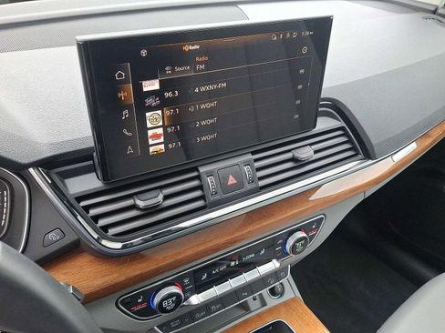 Certified 2022 Audi Q5 2.0T Premium w/ Convenience Package image 13
