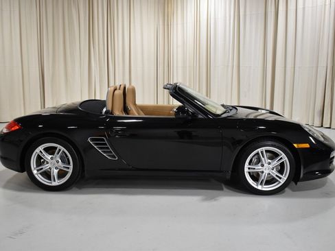 Used 2010 Porsche Boxster RWD image 4