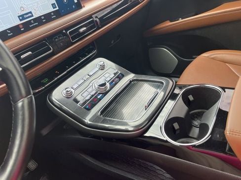 Certified 2023 Lincoln Nautilus Reserve AWD/4WD image 35
