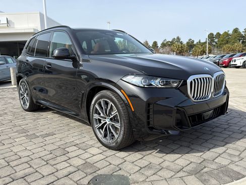 New 2026 BMW X5 xDrive50e w/ M Sport Package AWD/4WD image 7