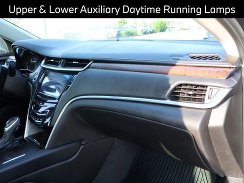 Used 2019 Cadillac XTS Luxury image 13