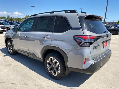 New 2026 Subaru Forester Premium AWD/4WD image 3
