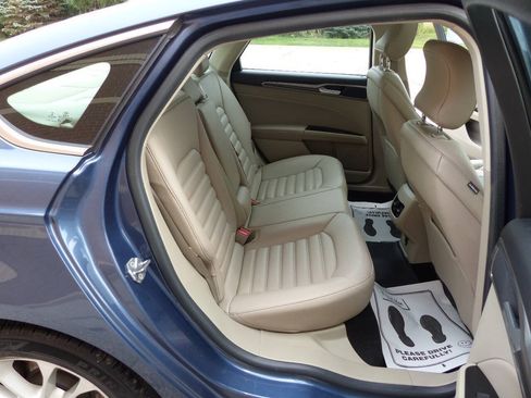 Used 2019 Ford Fusion SEL FWD image 47