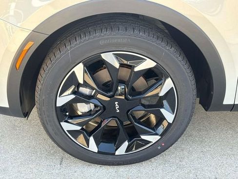 New 2026 Kia Sorento EX FWD image 4