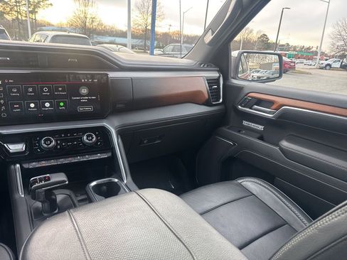 Used 2023 GMC Sierra 1500 Denali w/ Denali Reserve Package image 11