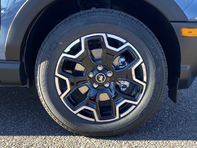 New 2026 Ford Bronco Sport Outer Banks w/ Outer Banks Tech Package+ AWD/4WD image 11