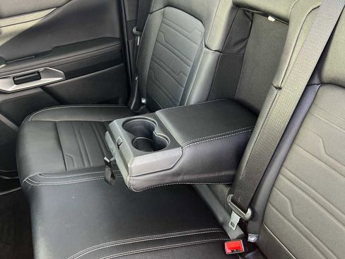 Used 2024 Ford Ranger Lariat w/ Trailer Tow Package image 32