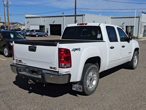 Used 2010 GMC Sierra 1500 SLE w/ Power Pack Plus AWD/4WD image 5