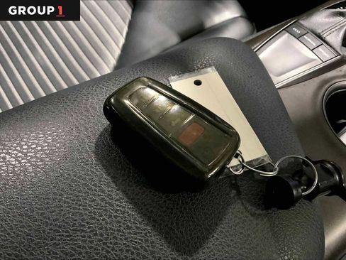 Certified 2023 Toyota Camry SE image 11