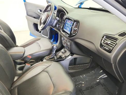 Used 2018 Jeep Compass Limited AWD/4WD image 27