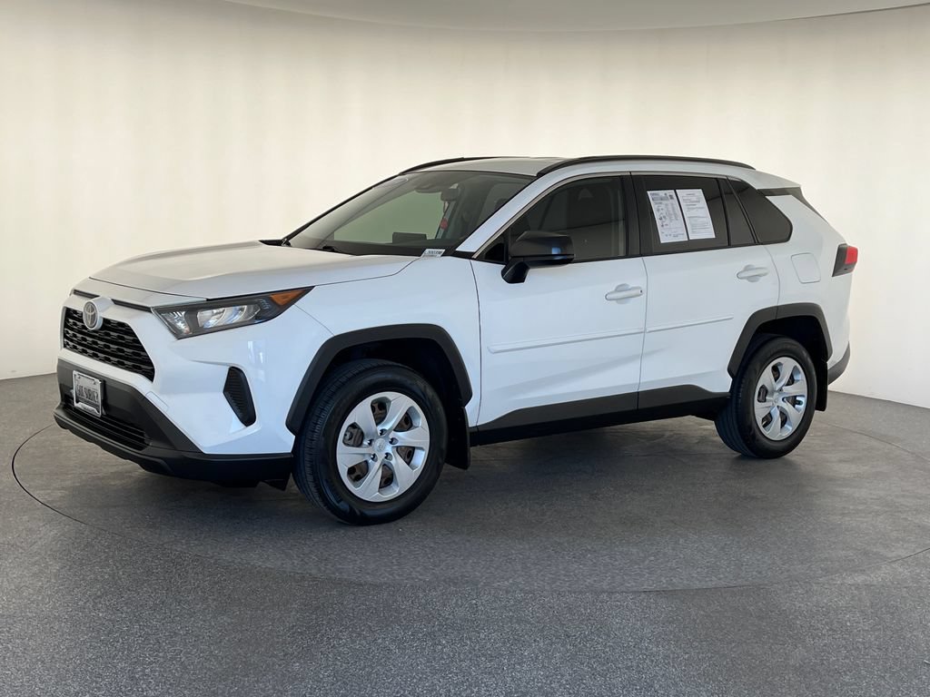 Used 2019 Toyota RAV4 LE w/ Carpet Mat Package FWD image 10