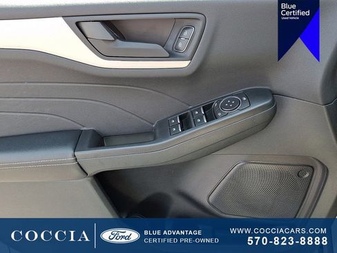 Certified 2022 Ford Escape SE w/ SE Sport Appearance Package AWD/4WD image 12