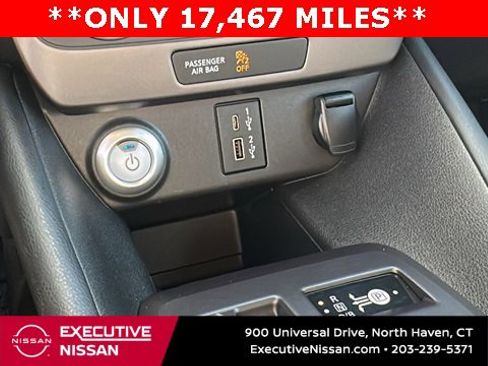 Certified 2023 Nissan Leaf S image 18