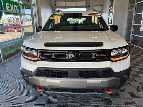 Used 2026 Honda Passport TrailSport Elite image 2