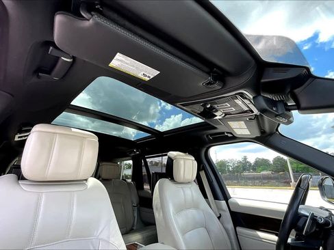 Used 2020 Land Rover Range Rover Long Wheelbase Autobiography AWD/4WD image 14