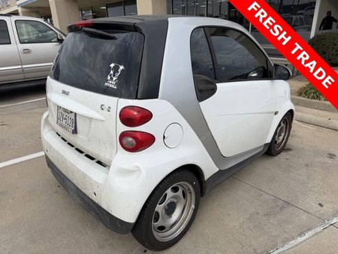 Used 2014 smart fortwo pure image 4