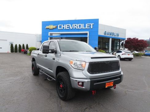 Used 2016 Toyota Tundra Limited w/ Limited Premium Package AWD/4WD image 46