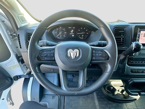 Used 2025 RAM ProMaster 2500 w/ Convenience Group FWD image 12