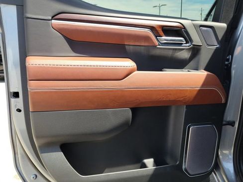 Used 2023 GMC Sierra 1500 Denali Ultimate image 15