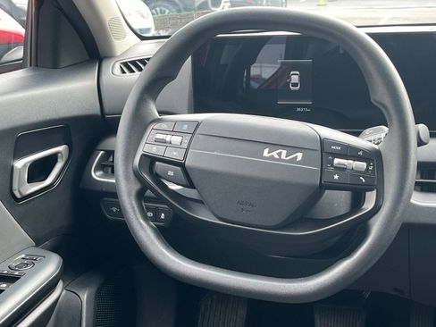 Used 2025 Kia K4 FWD image 27