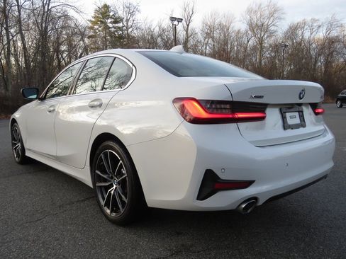 Used 2022 BMW 330i xDrive Sedan w/ Driving Assistance Package image 8