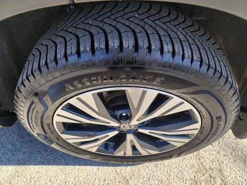 Used 2021 Nissan Rogue SV AWD/4WD image 29