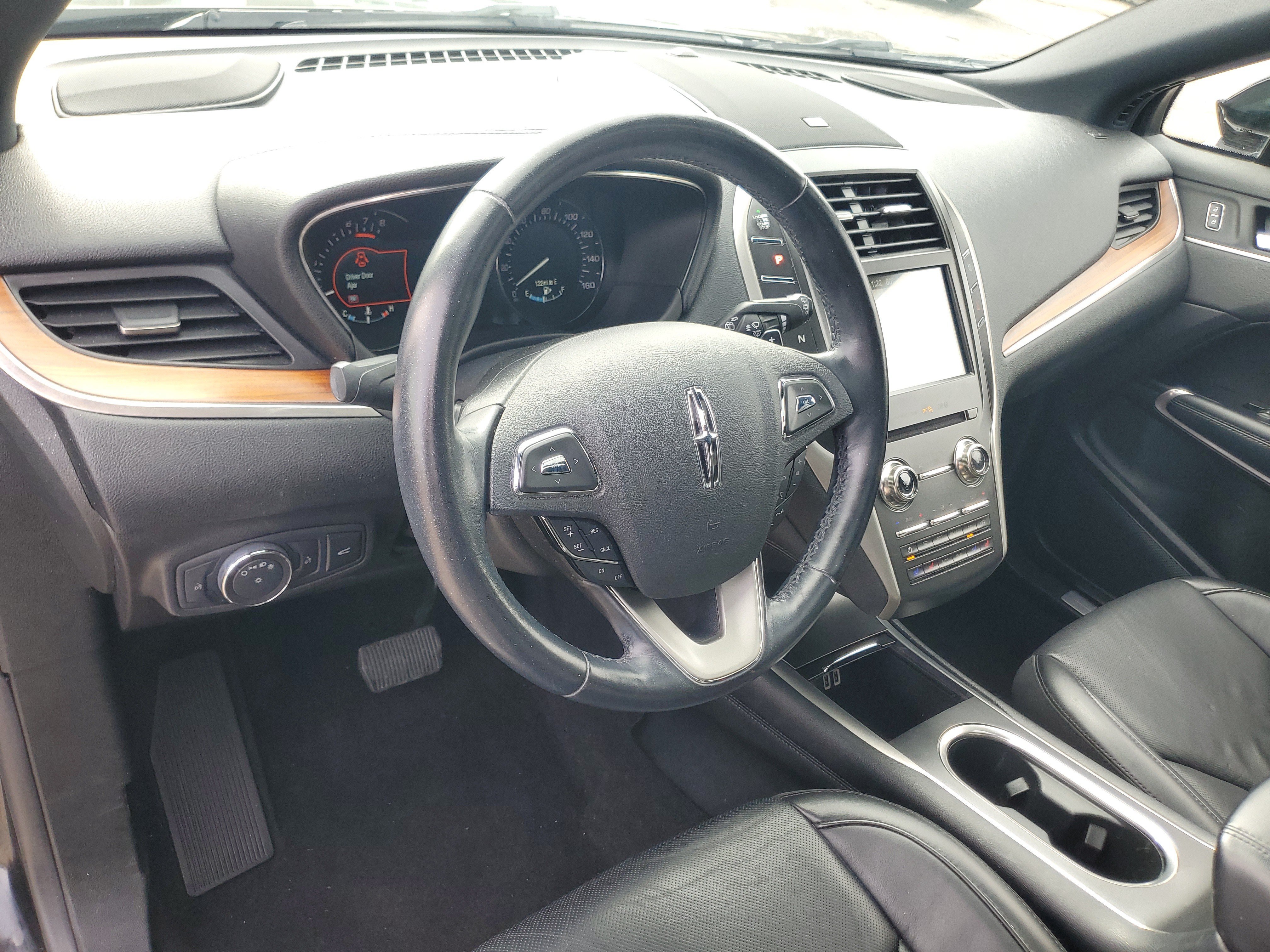 Used 2019 Lincoln MKC Reserve w/ MKC Climate Package AWD/4WD image 13