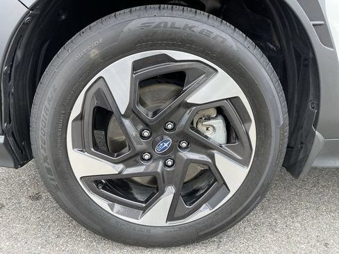 Used 2024 Subaru Crosstrek 2.5i Limited AWD/4WD image 44