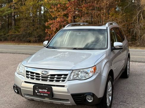 Used 2011 Subaru Forester 2.5X Touring image 2