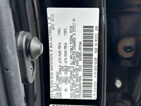 Used 2022 Toyota Tacoma SR image 27