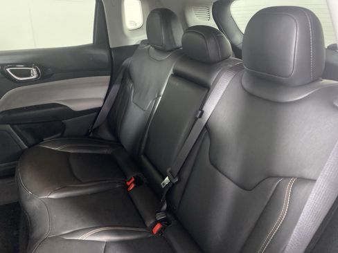 Used 2022 Jeep Compass Limited AWD/4WD image 32