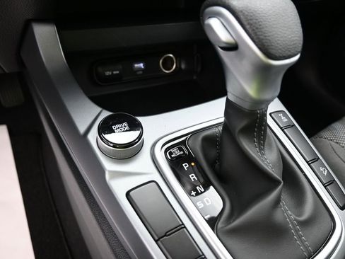 Used 2024 Kia Seltos LX image 13