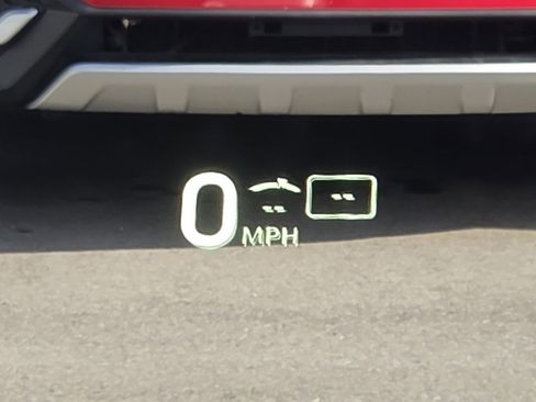 Used 2025 Buick Envision Preferred image 19