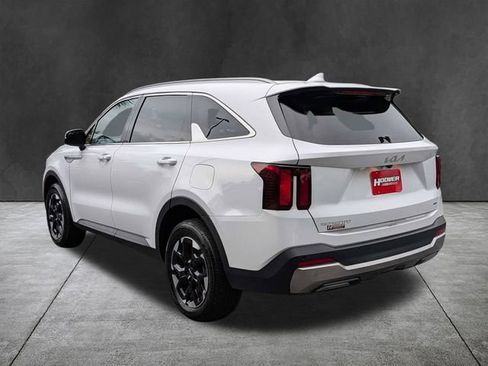 Used 2024 Kia Sorento S AWD/4WD image 7