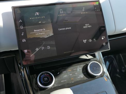 Used 2023 Land Rover Range Rover Sport SE Dynamic image 18