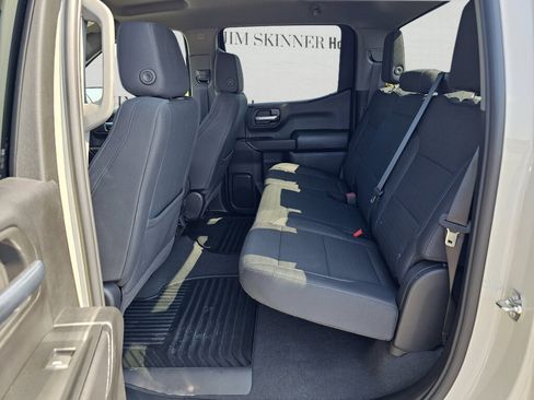 Used 2026 Chevrolet Silverado 1500 Custom AWD/4WD image 32