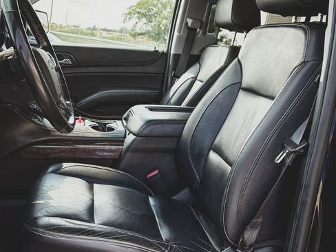 Used 2019 Chevrolet Tahoe LT AWD/4WD image 18