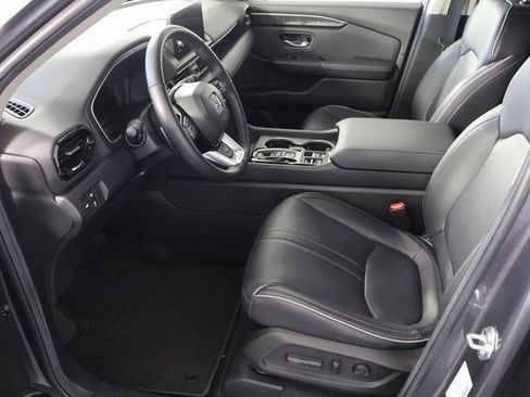 Used 2025 Honda Pilot Elite image 21
