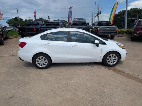 Used 2015 Kia Rio LX w/ Power Package FWD image 4