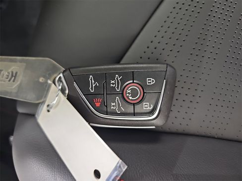 Certified 2025 Chevrolet Corvette Stingray Premium Conv w/ Z51 Performance Package image 34