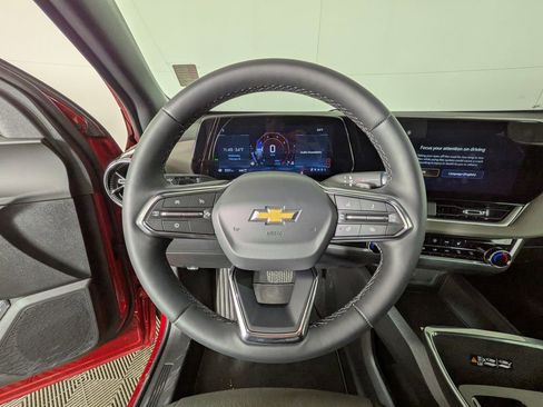 New 2026 Chevrolet Equinox LT w/ Convenience Package II image 18