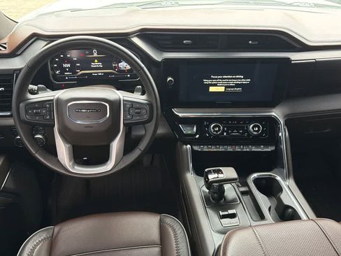 Used 2024 GMC Sierra 1500 Denali w/ Denali Reserve Package AWD/4WD image 19