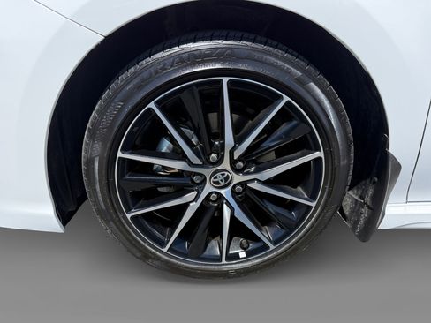 Used 2024 Toyota Camry SE w/ Audio Upgrade Package FWD image 9