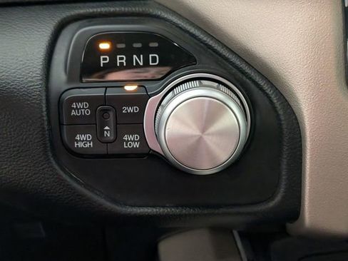 Used 2019 RAM 1500 Laramie image 24