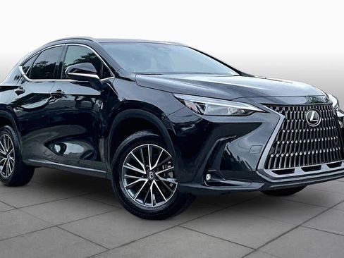 Used 2024 Lexus NX 250 FWD image 3