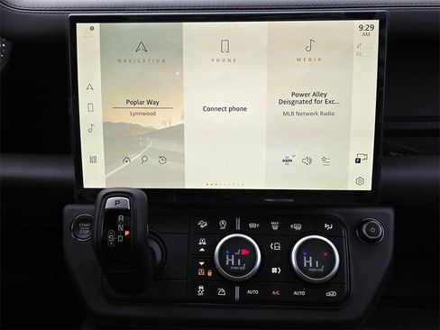 New 2026 Land Rover Defender 110 X-Dynamic SE image 19