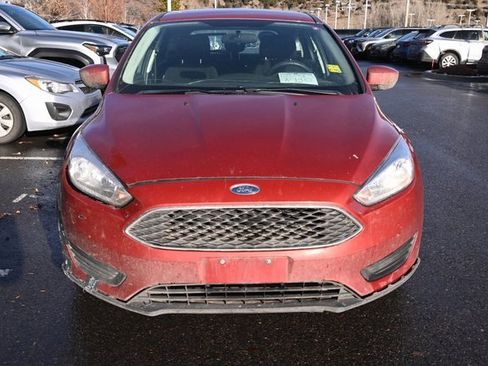 Used 2018 Ford Focus SE image 4