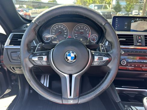 Used 2019 BMW M4 Convertible RWD image 14