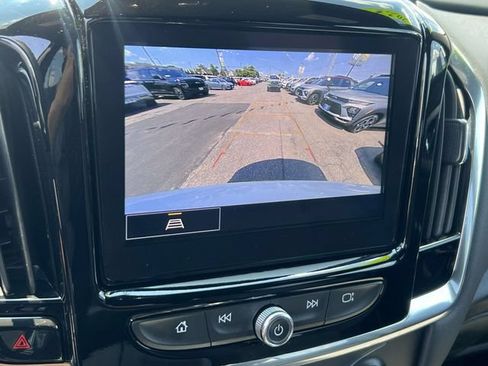 Certified 2023 Chevrolet Traverse LT FWD image 30