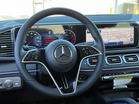 New 2026 Mercedes-Benz GLS 450 4MATIC image 26